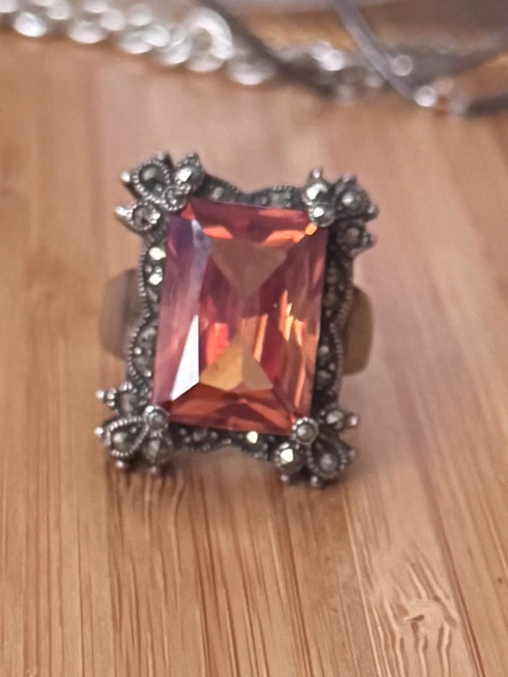 Vintage Women's Sterling Silver Champagne Ice Marcasite Statement ring SZ 8 1/4